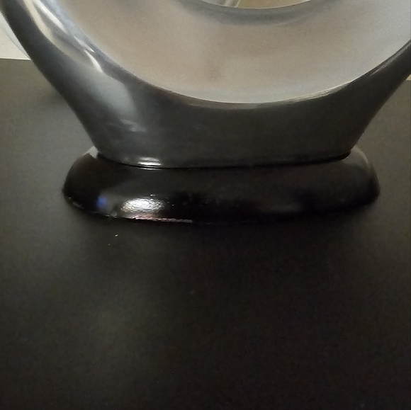 Designer Vase - Picture 5 of 7